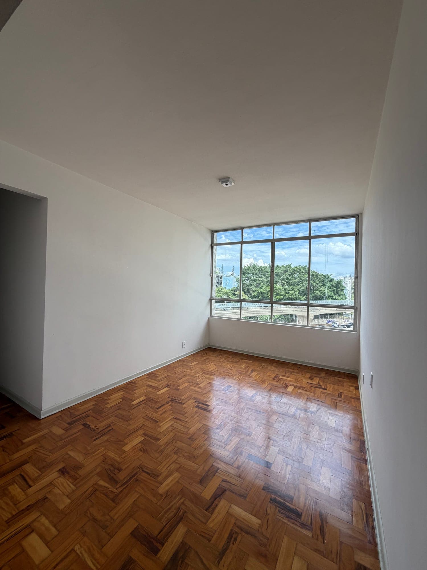 2 Dorm 606 – Electra
